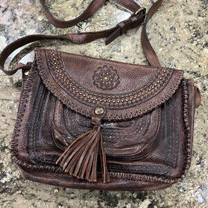 Patricia Nash Leather Purse - like new.